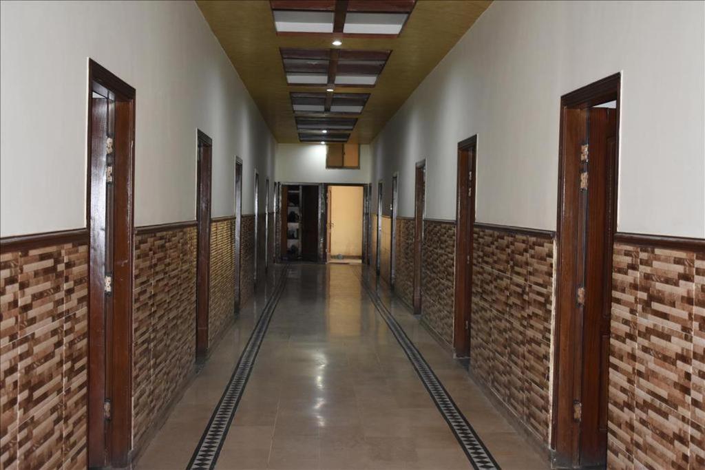 Hotel Al Hamrah イスラマバード エクステリア 写真
